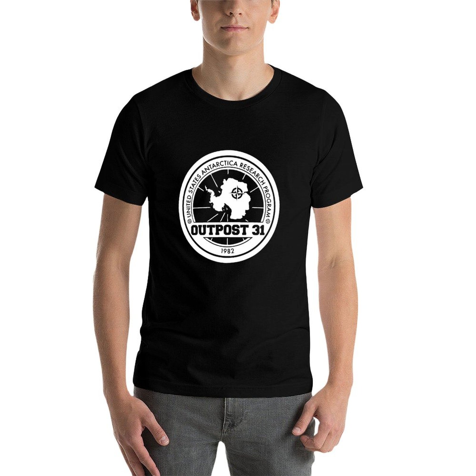 เอาท์พอสต์ 31 โลโก้ เสื้อยืดลา - Anime Merchandise T Shirt บทวิจารณ์และราคา